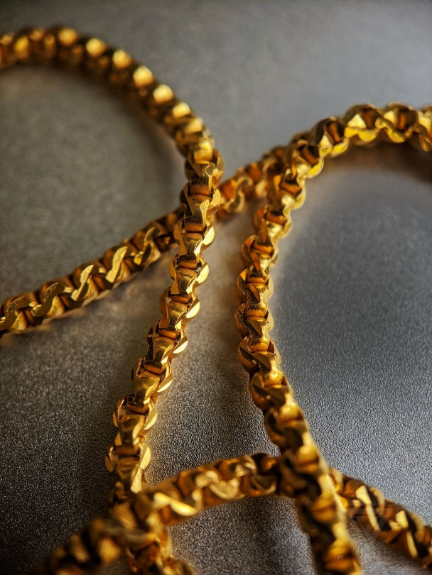 gold-plated men’s chain